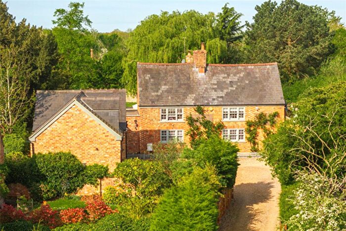 5 Bedroom Detached House For Sale In Milton Road, Willen, Milton Keynes, Buckinghamshire, MK15