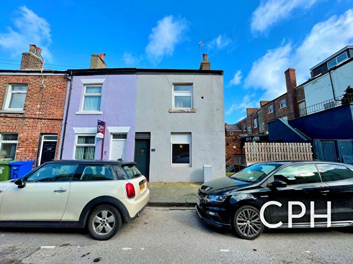 1 Bedroom End Terrace House For Sale In Nelson Street, Scarborough, YO12