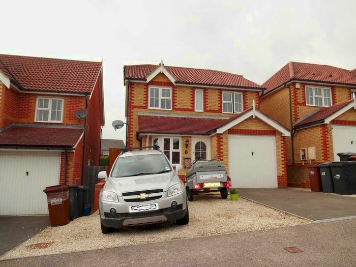 4 Bedroom Detached House To Rent In Lambourn Avenue, Stone Cross, BN24