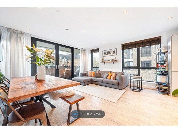 2 Bedroom Flat To Rent In Yorks House, London, SW9