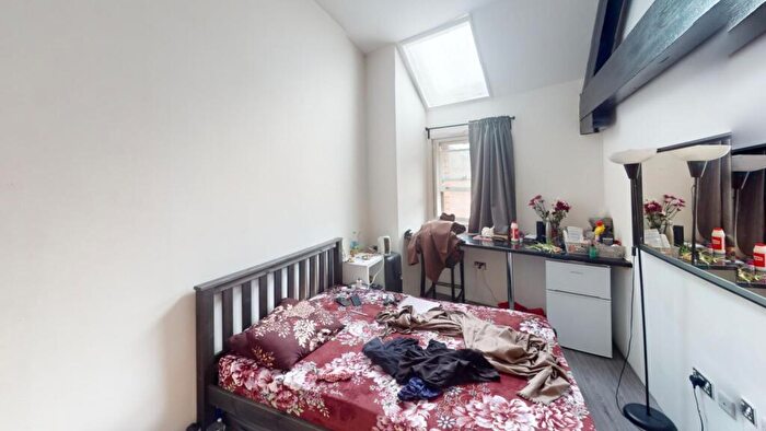 6 Bedroom Terraced House To Rent In Flat Barker Gate, Nottingham, Nottinghamshire, NG1