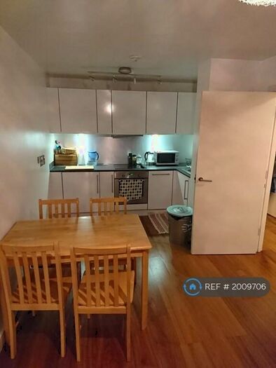 1 Bedroom Flat To Rent In High Street, Slough, SL1