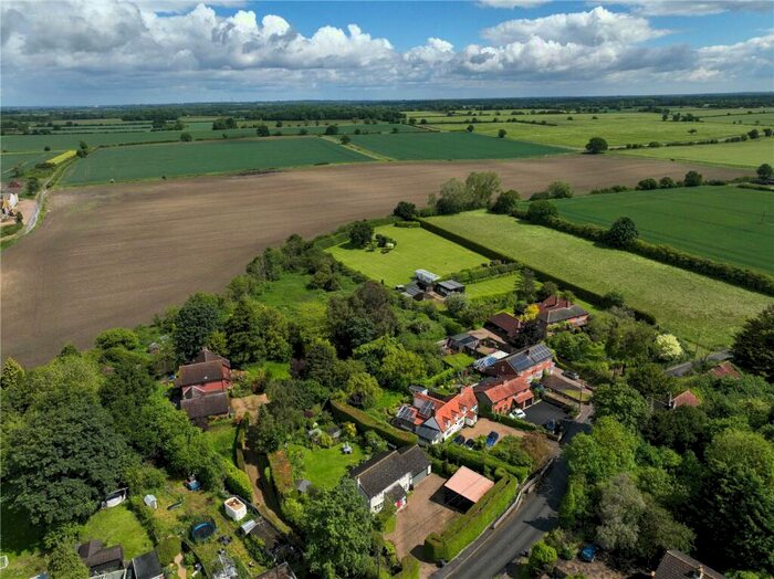 4 Bedroom Detached House For Sale In Bungay Road, Hempnall, Norwich, Norfolk, NR15