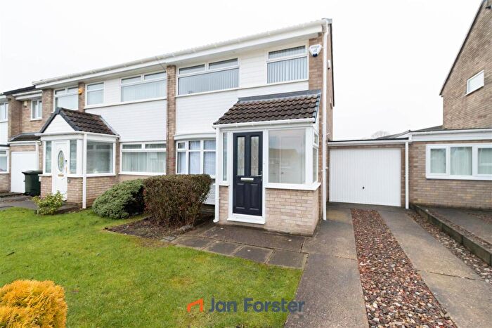 3 Bedroom End Of Terrace House To Rent In Launceston Close, Newcastle Upon Tyne, NE3