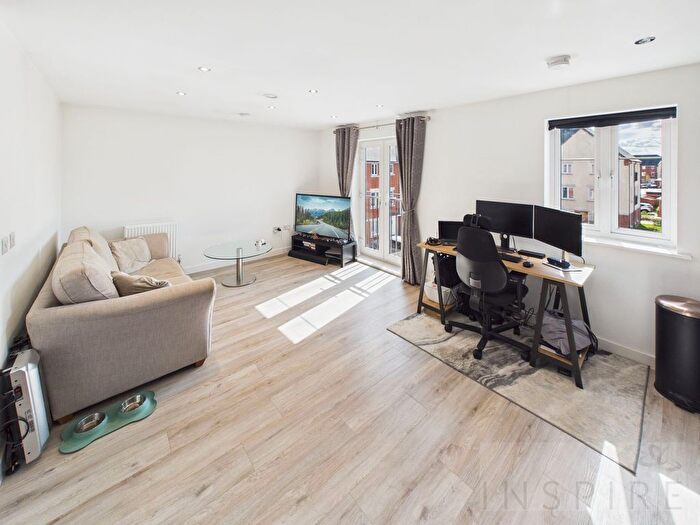 1 Bedroom Flat For Sale In Eames Way, Crawley, RH10