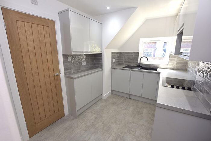 2 Bedroom Flat To Rent In Rothbury Terrace, Heaton, Newcastle Upon Tyne, NE6