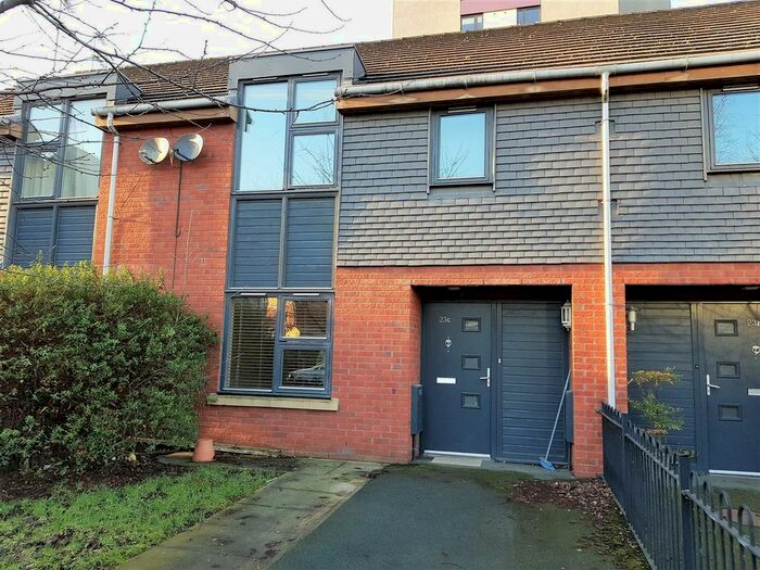 3 Bedroom Terraced House To Rent In Anaconda Drive, Salford, Salford, M3