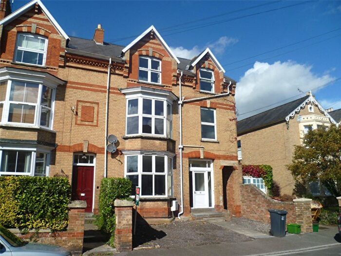 1 Bedroom Flat To Rent In Richmond Road, Taunton, Somerset, TA1