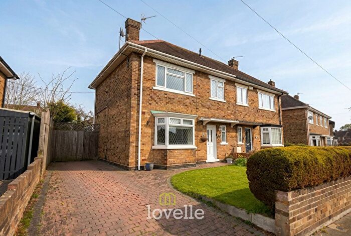 3 Bedroom Semi-Detached House For Sale In Windsor Road, Cleethorpes, DN35