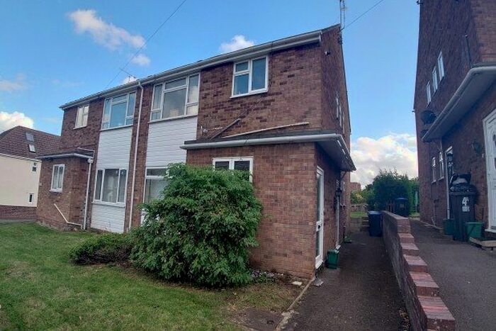 2 Bedroom Maisonette To Rent In Llewellyn Road, Leamington Spa, CV31