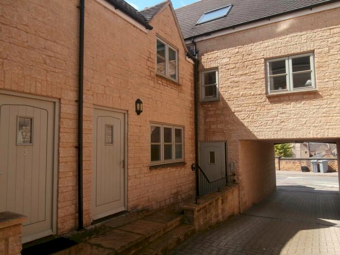 1 Bedroom Terraced House To Rent In Chipping Norton, Oxfordshire, OX7