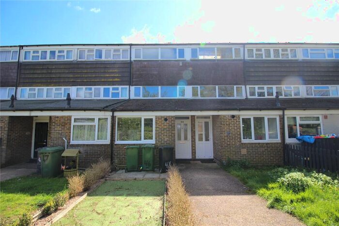 4 Bedroom Terraced House To Rent In Campsie Close, Basingstoke, Hampshire, RG22