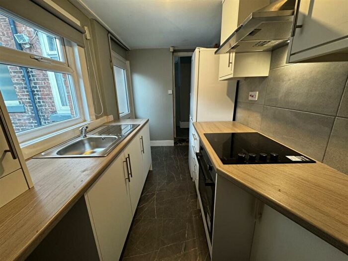 3 Bedroom Terraced House To Rent In High Street South, Langley Moor, DH7