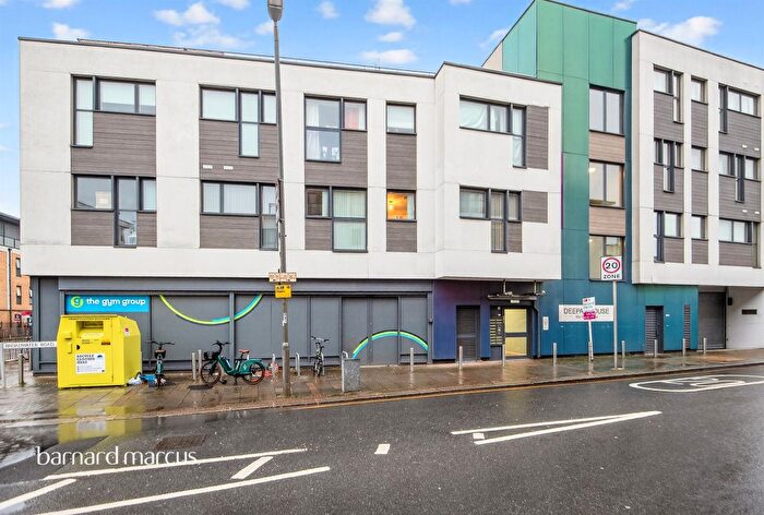 1 Bedroom Flat For Sale In Garratt Lane, London, SW17