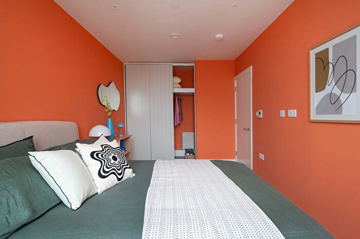 1 Bedroom Flat To Rent In Cherry Park Lane, Stratford, London, E20