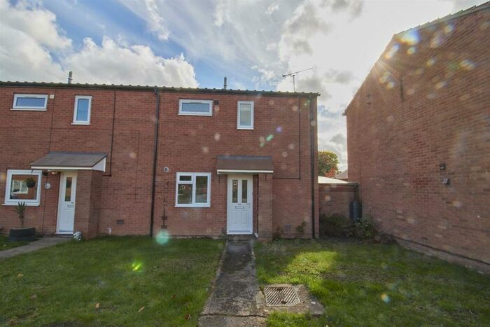 2 Bedroom House To Rent In Trent Road, Hinckley, LE10