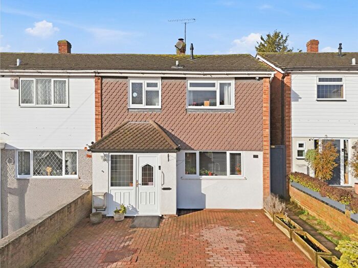 3 Bedroom Terraced House For Sale In Udall Gardens, Collier Row, Romford, RM5