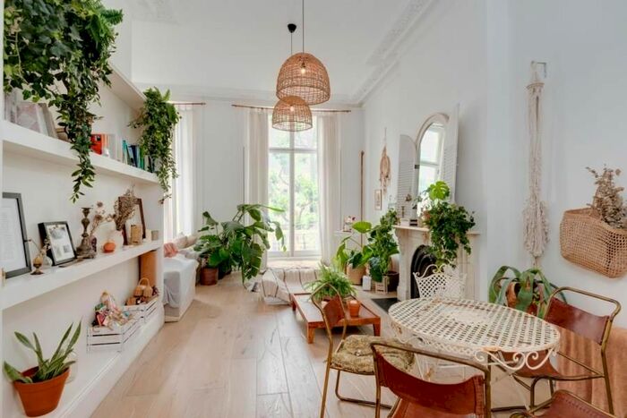 3 Bedroom Flat To Rent In Warrington Crescent, London, W9