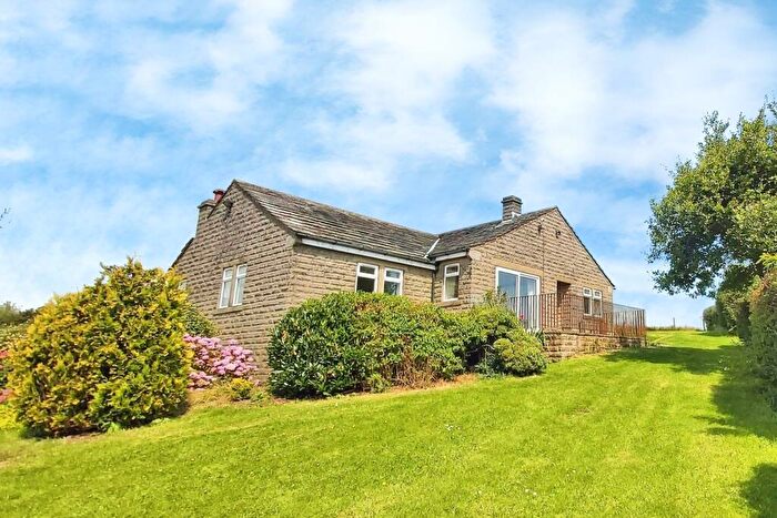 4 Bedroom Bungalow To Rent In Newall Carr Road, Otley, Leeds, LS21