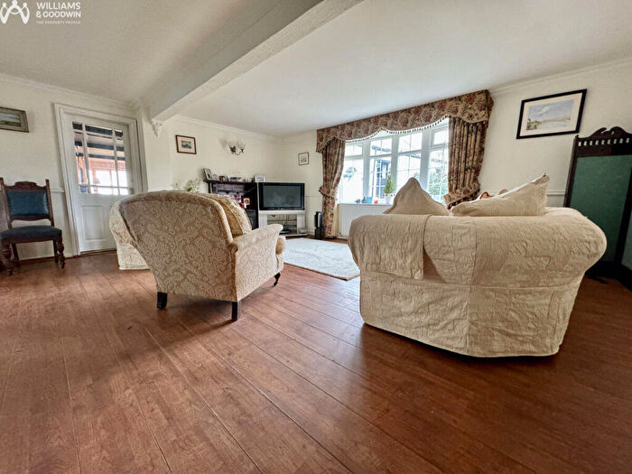 4 Bedroom Farm House For Sale In Llanynghenedl, Bodedern, LL65