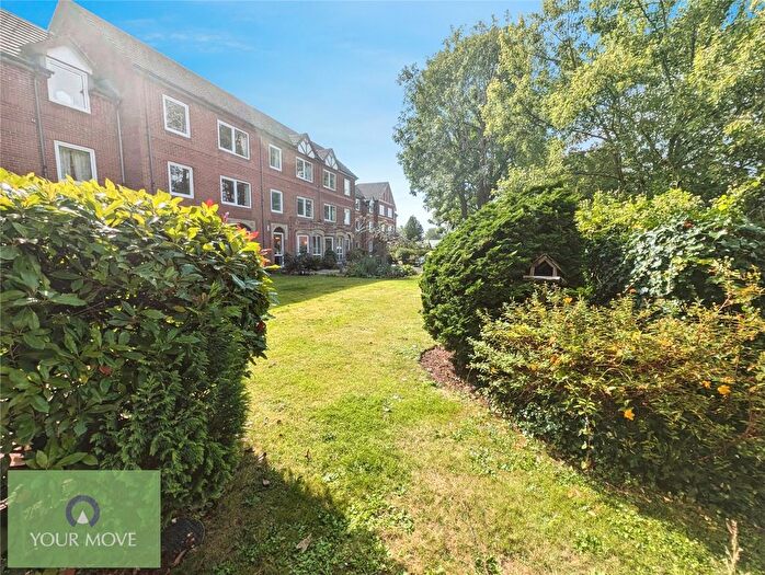 1 Bedroom Flat To Rent In Ednall Lane, Bromsgrove, Worcestershire, B60