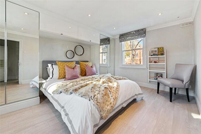 3 Bedroom Semi-Detached House To Rent In Highgate High Street, N6