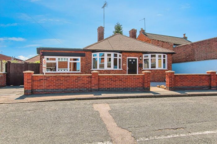 5 Bedroom Detached House For Sale In North Street, Stanground, Peterborough, PE2