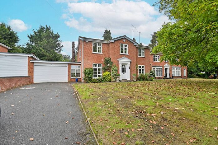 4 Bedroom Detached House For Sale In Ridge Lane, Watford, WD17