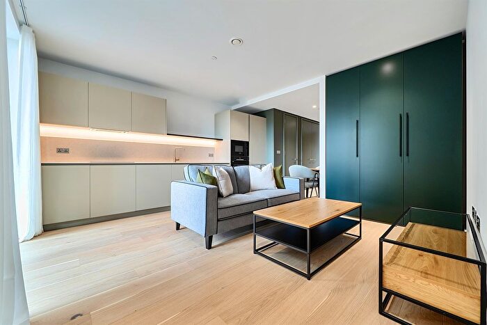 Studio To Rent In Peninsula Gardens, Pilot Walk, Lower Riverside, Greenwich Peninsula, SE10
