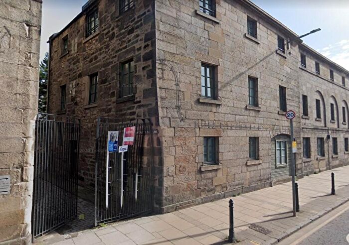 3 Bedroom Flat To Rent In Great Junction Street, Leith, Edinburgh, EH6