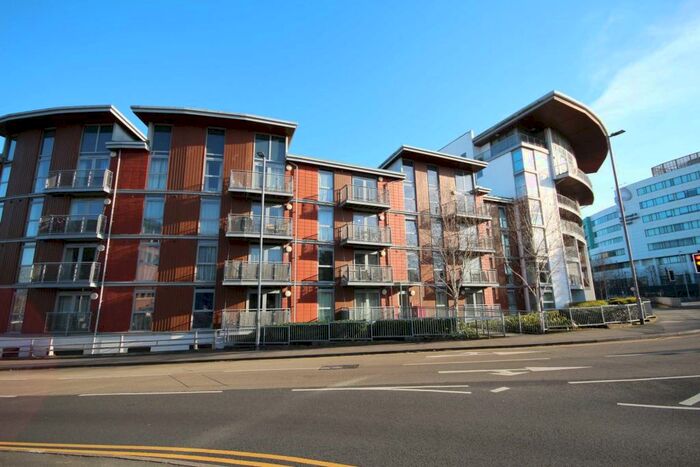 1 Bedroom Apartment To Rent In Kelvin Gate, Bracknell, RG12