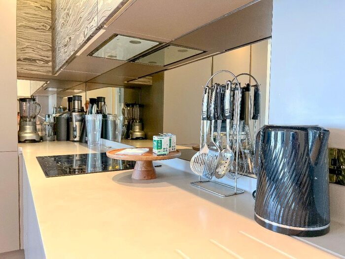 2 Bedroom Flat To Rent In Carrington House, Hertford Street, Mayfair, W1J