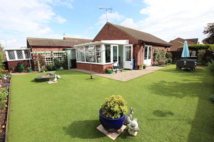 2 Bedroom Bungalow For Sale In Saxmundham Way, Clacton On Sea, CO16
