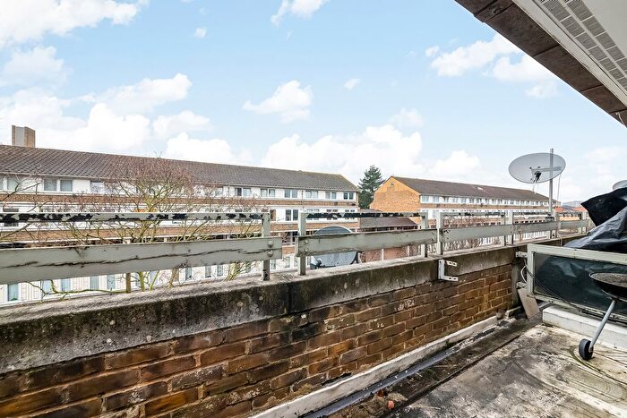 2 Bedroom Flat For Sale In East Surrey Grove, Peckham, SE15