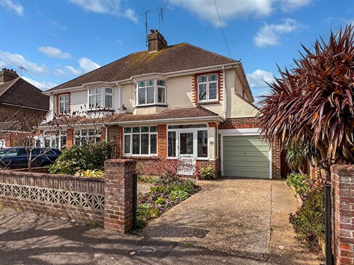 3 Bedroom Semi-Detached House For Sale In Parkside Avenue, Littlehampton, BN17