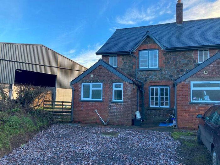 3 Bedroom End Of Terrace House To Rent In Bolham, Tiverton, EX16