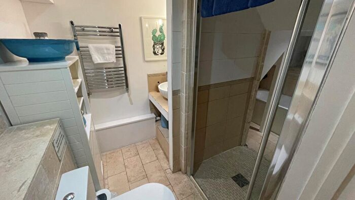 1 Bedroom Flat To Rent In Hawley Square, Margate, CT9