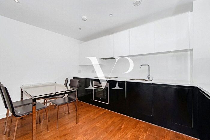 2 Bedroom Flat To Rent In Canning Town, Discovery Tower, London, E16