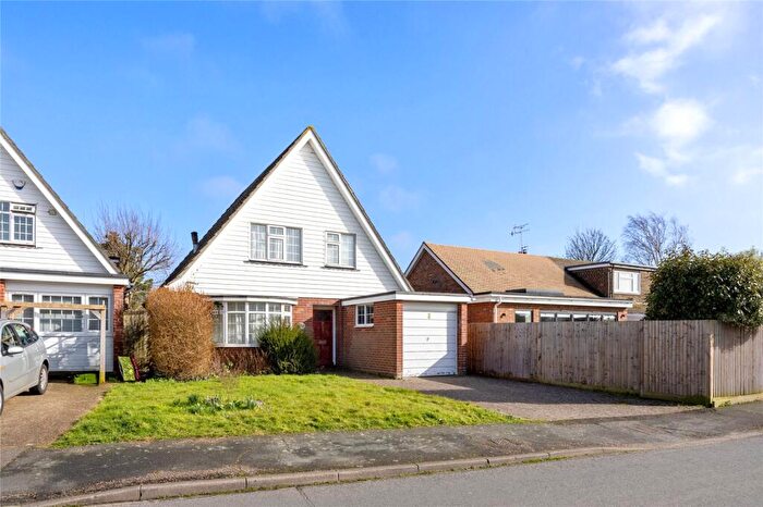 3 Bedroom Detached House For Sale In Beech View, Angmering, Littlehampton, West Sussex, BN16