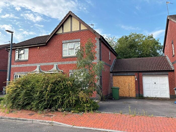 2 Bedroom Semi-Detached House For Sale In Handley Road, Cardiff, CF24