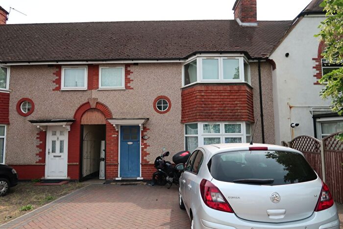 3 Bedroom Terraced House To Rent In Greenford Road, Greenford, UB6