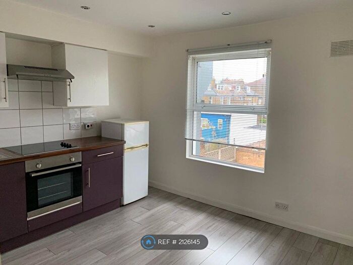 Studio To Rent In Brockley Road, London, SE4