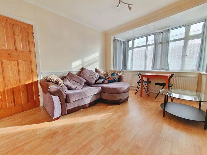 1 Bedroom Property To Rent In Dudley Gardens, Harrow, HA2