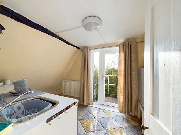 1 Bedroom Flat To Rent In Wheel Road, Alpington, Norwich, NR14