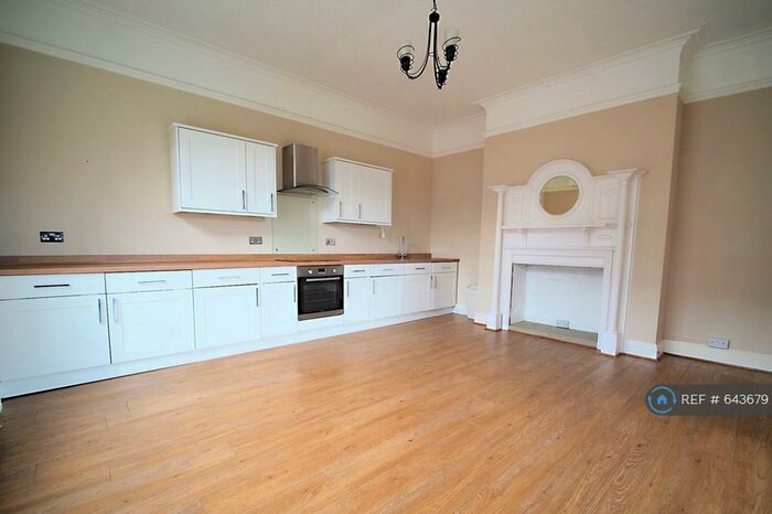 2 Bedroom Flat To Rent In Clifton Road, Southbourne, BH6