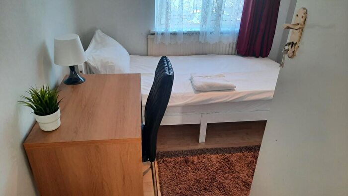 1 Bedroom House To Rent In Wadeville Avenue, London, RM6