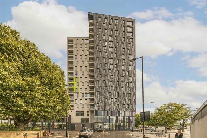 2 Bedroom Flat To Rent In Verney Road, London, SE16