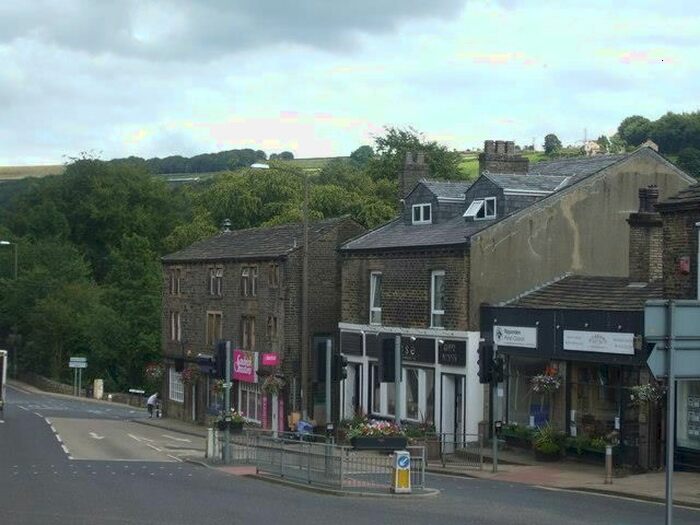 1 Bedroom Flat To Rent In Flat 4, Halifax Road, Ripponden, Sowerby Bridge HX6