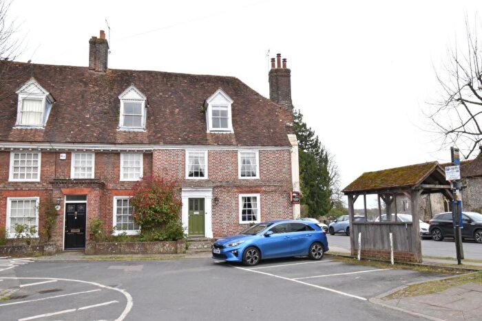 3 Bedroom Cottage For Sale In The Square, Lenham, Maidstone, ME17