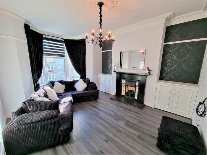 1 Bedroom Flat To Rent In Union Grove, West End, Aberdeen, AB10